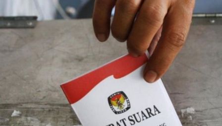 Keputusan 15 Parpol Pemilu 2014 Tak Diverifikasi Menuai Kritik 